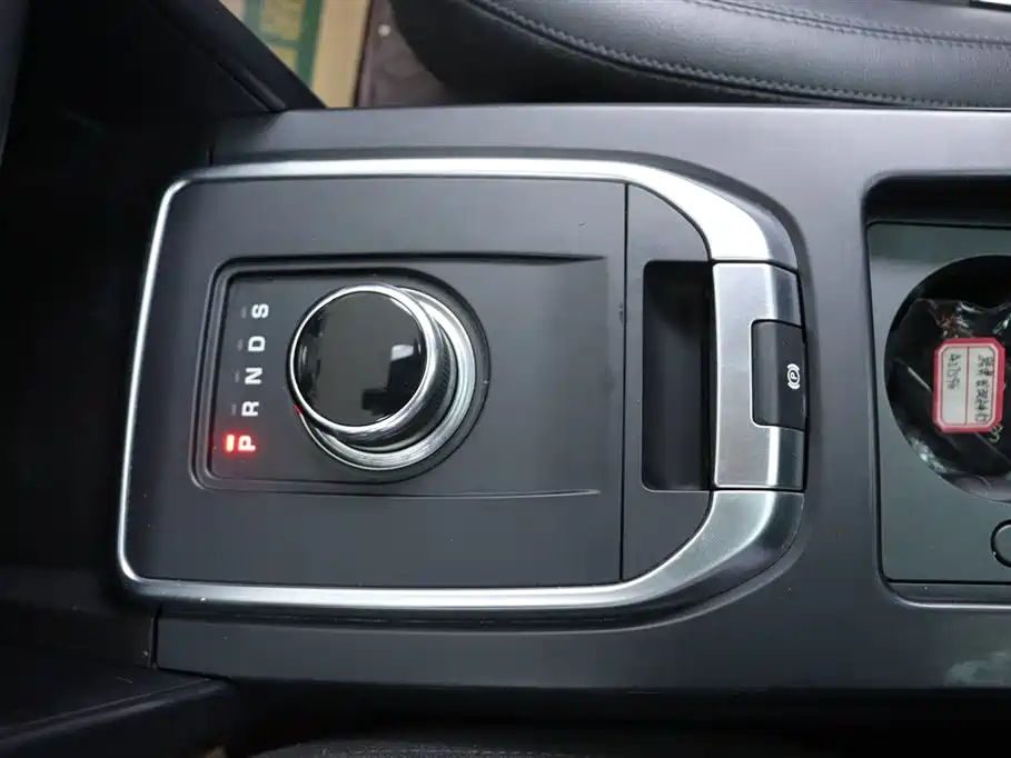 Land Rover Discovery Sport 2019 — фото 10
