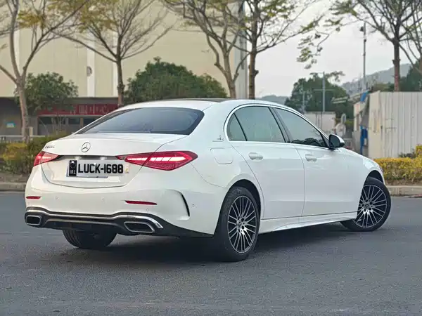 Mercedes-Benz C-Class 2021