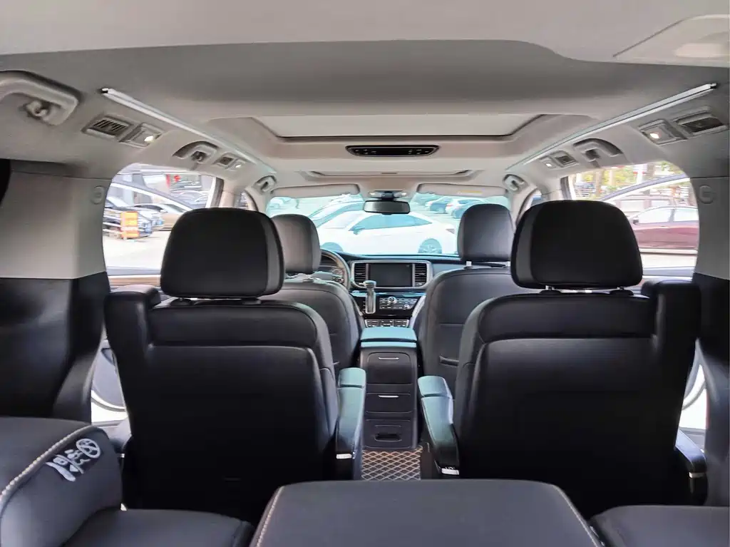 GAC Motor Trumpchi M8 2020 — фото 8
