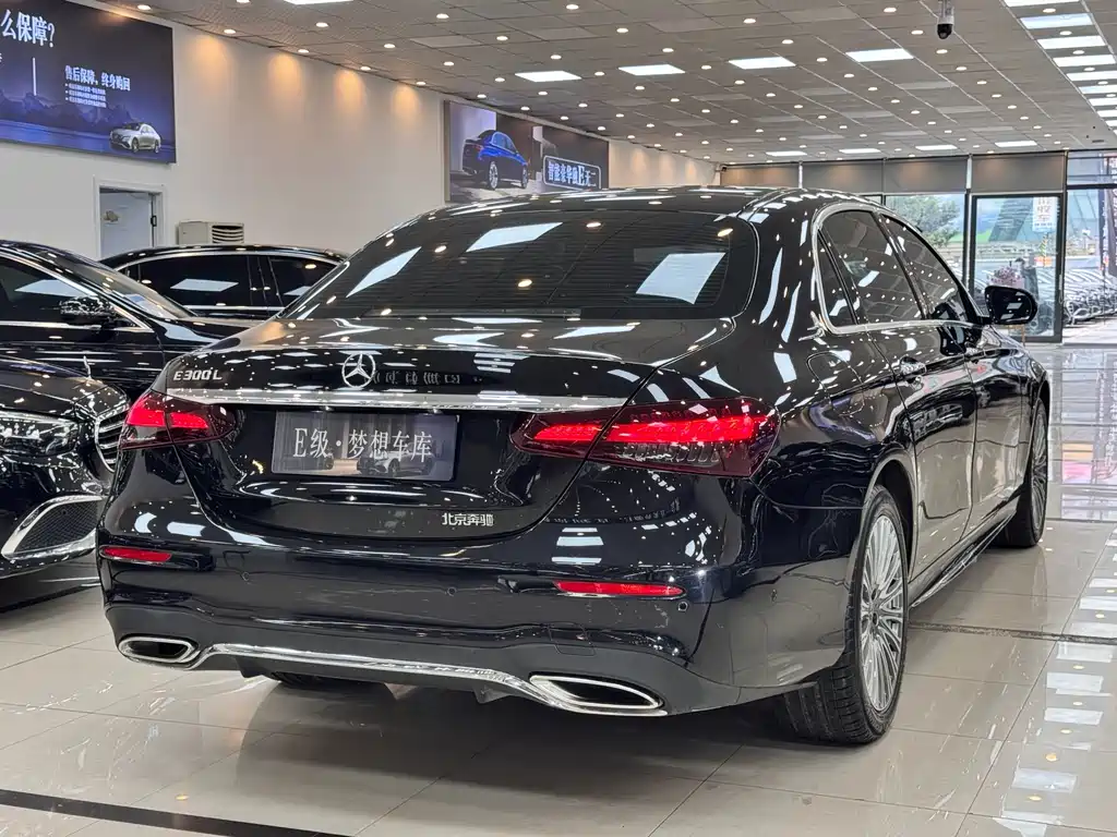 Mercedes-Benz E-Class 2021