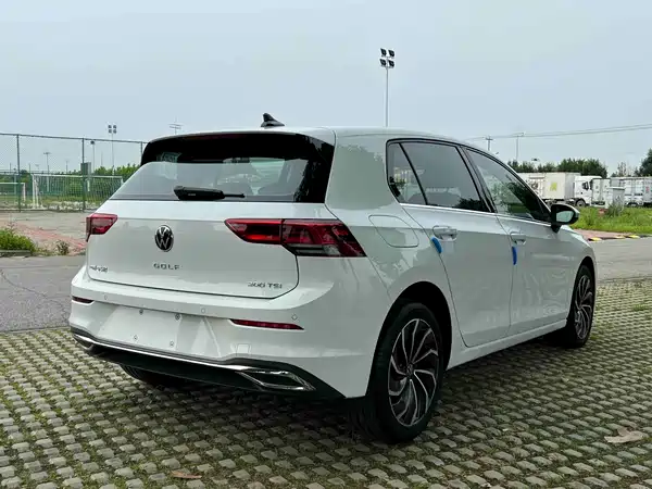 Volkswagen Golf 2022