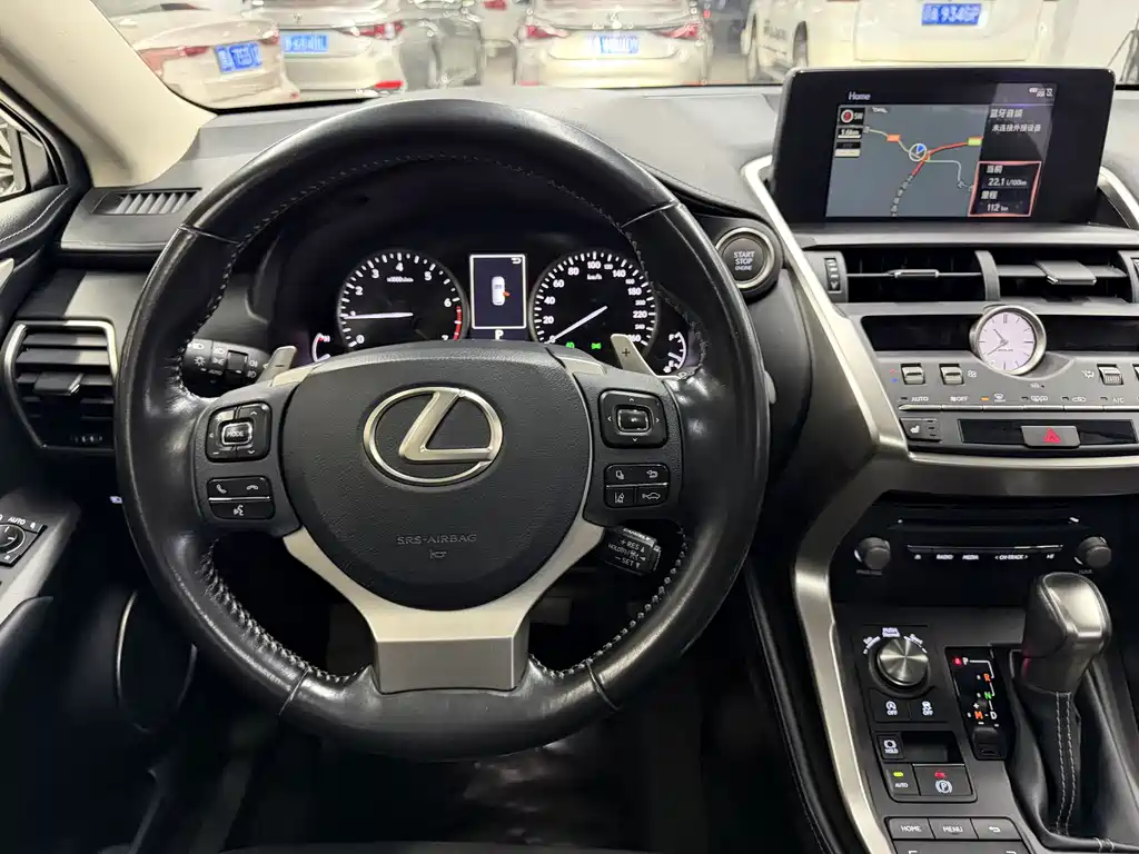Lexus NX 2020 — фото 13