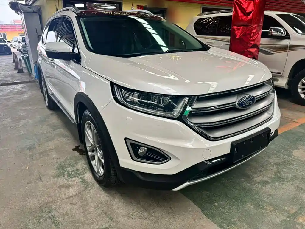 Ford Edge 2017 — фото 1