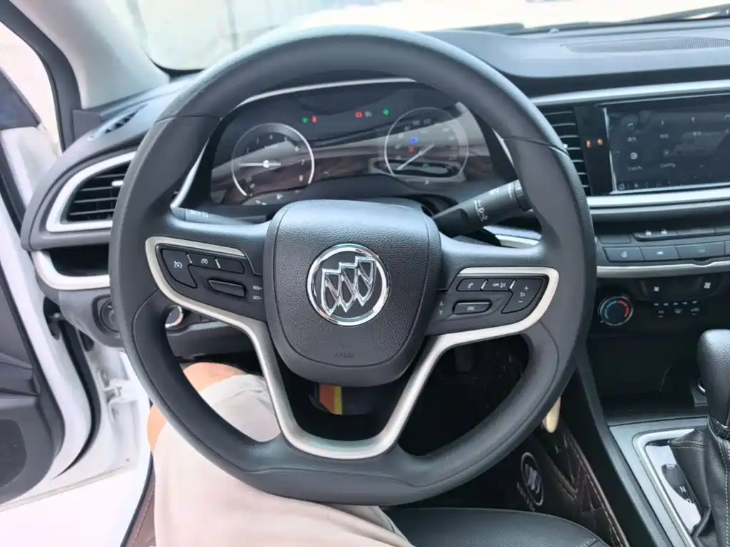 Buick Excelle 2023 — фото 11
