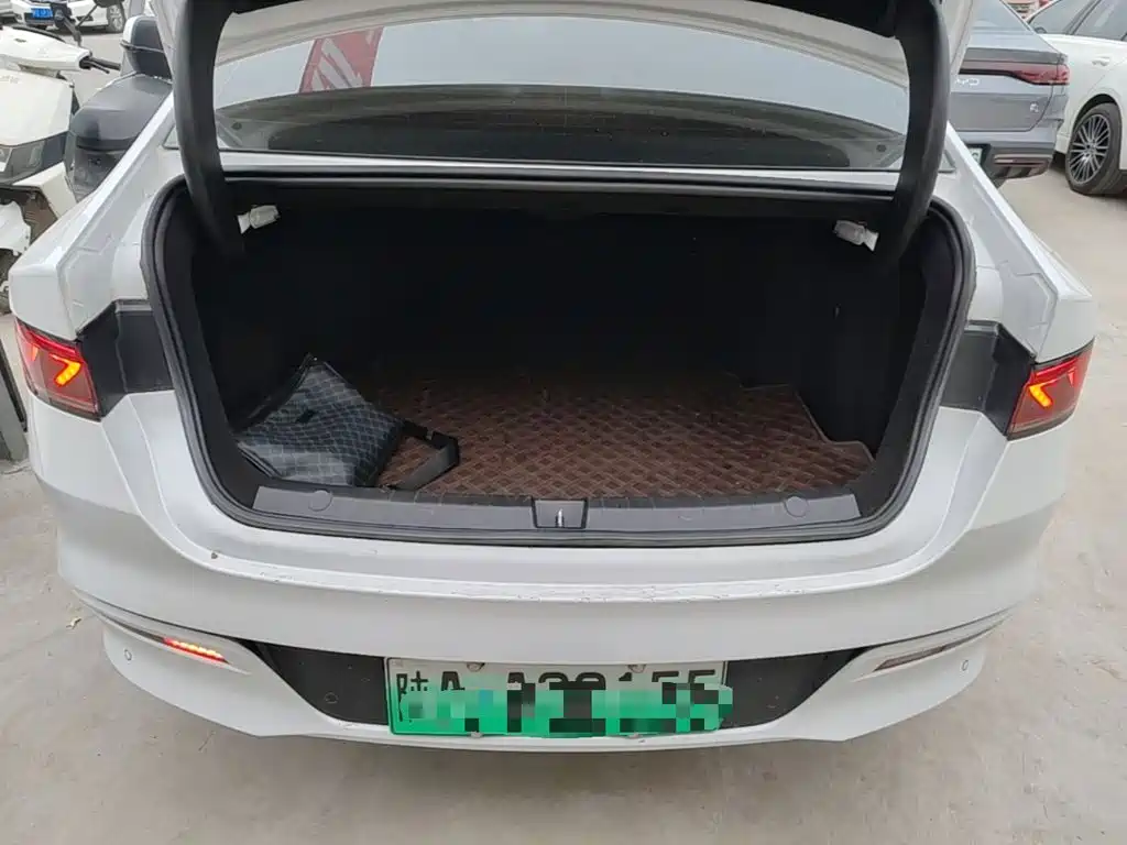 BYD Qin PLUS 2023 — фото 15