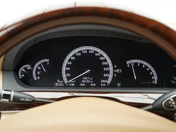 Mercedes-Benz S-Class 2010