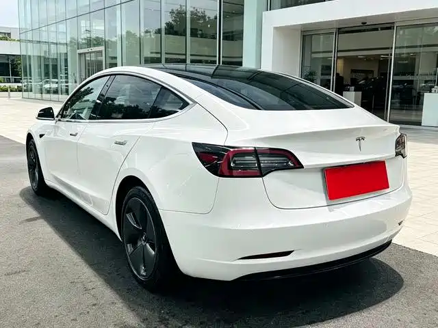 Tesla Model 3 2019 — фото 6