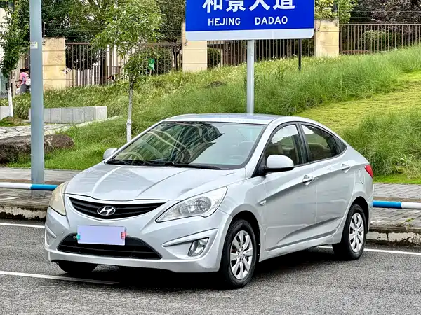Hyundai Accent 2011
