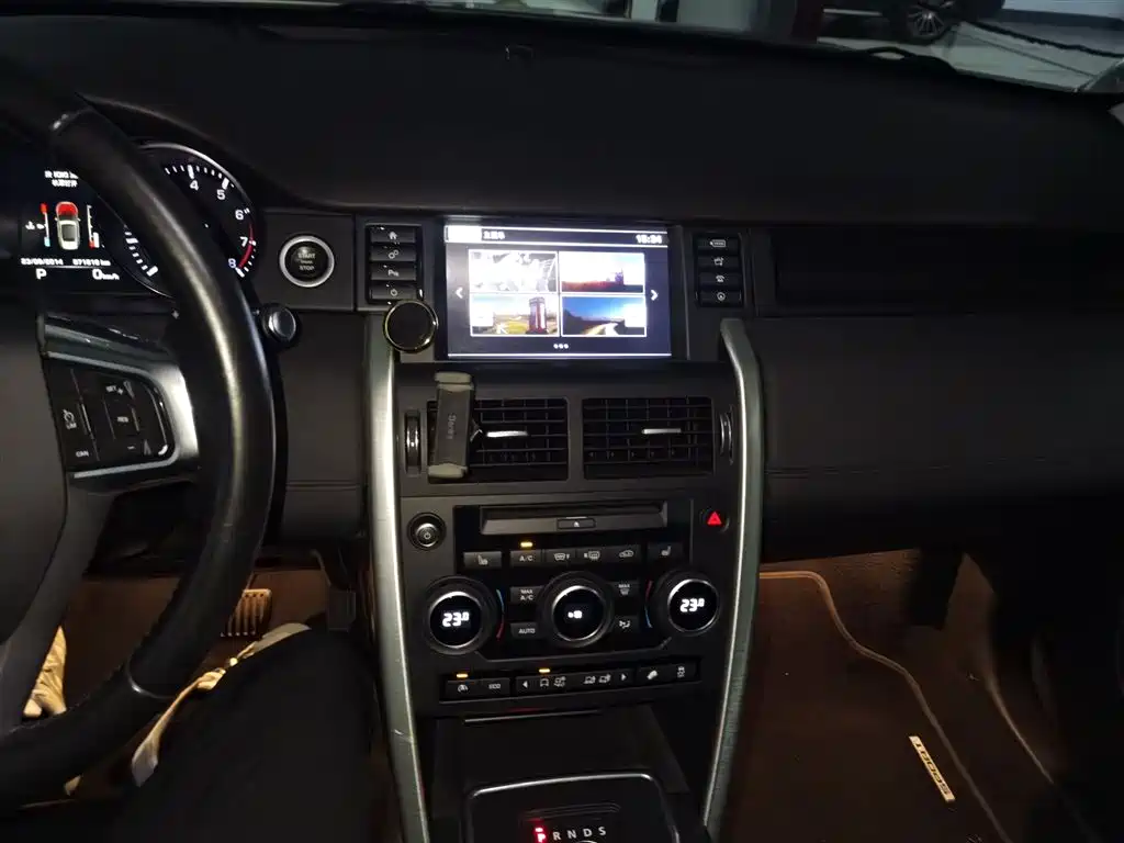 Land Rover Discovery Sport 2016 — фото 9