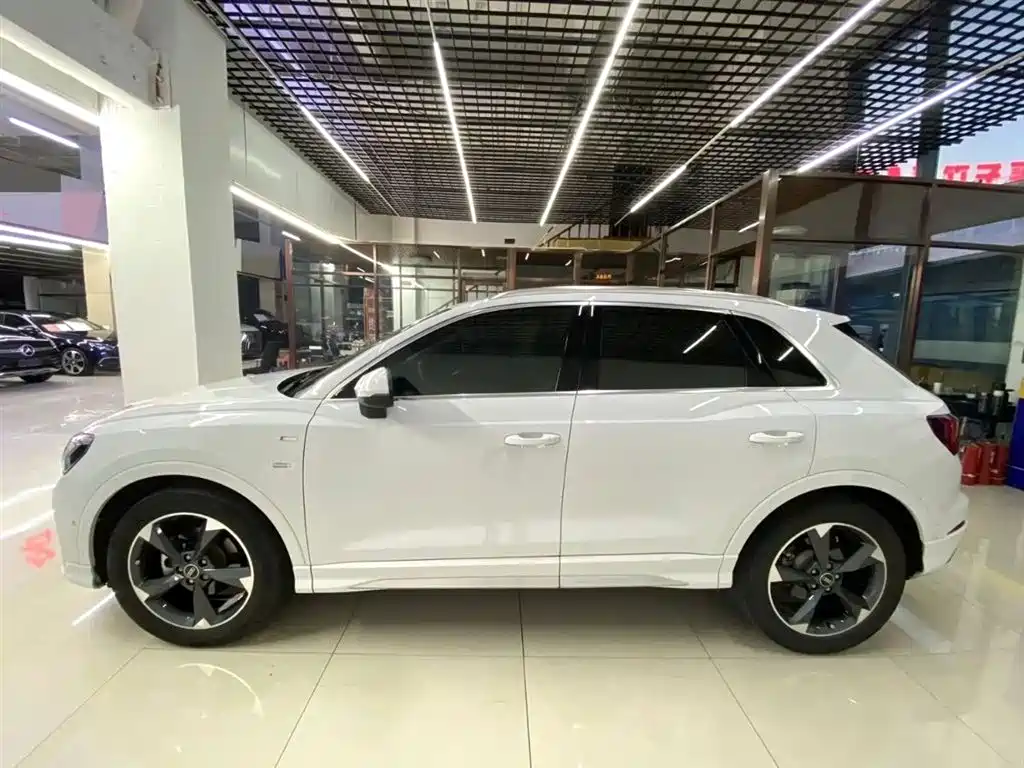 Audi Q3 2022