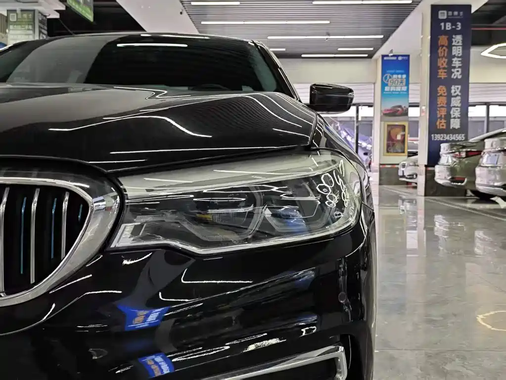 BMW 5 Series New Energy 2019 — фото 15