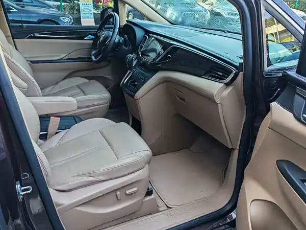 Buick GL8 2018