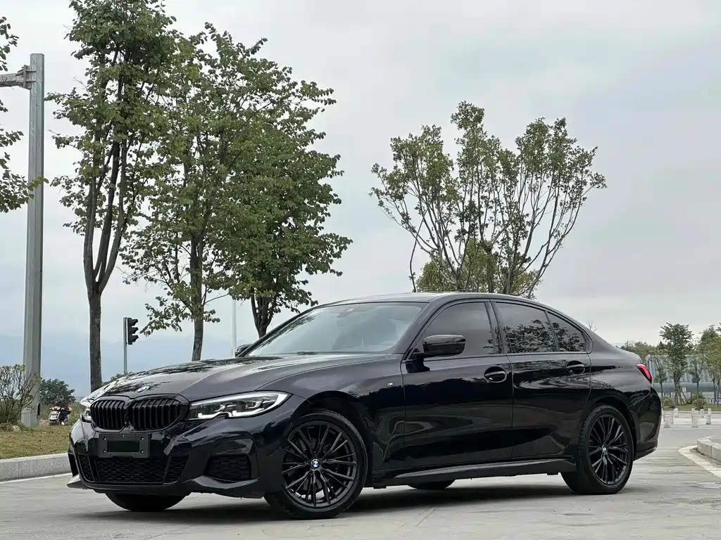 BMW 3 Series 2021