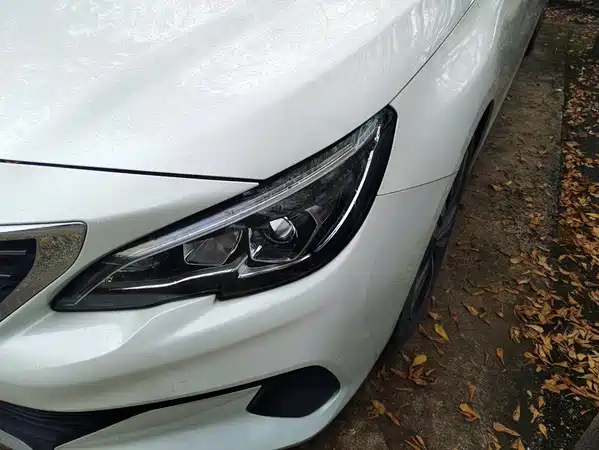 Peugeot 408 2022