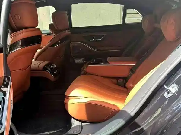 Mercedes-Benz S-Class 2024