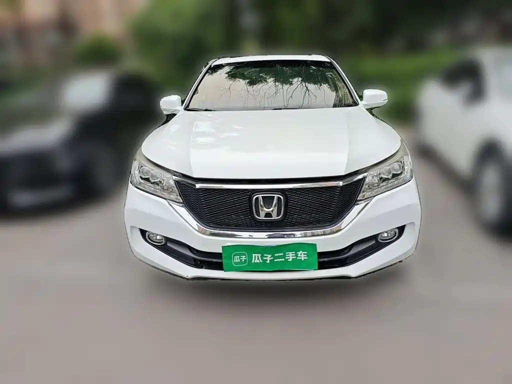 Honda Accord 2016 — фото 24
