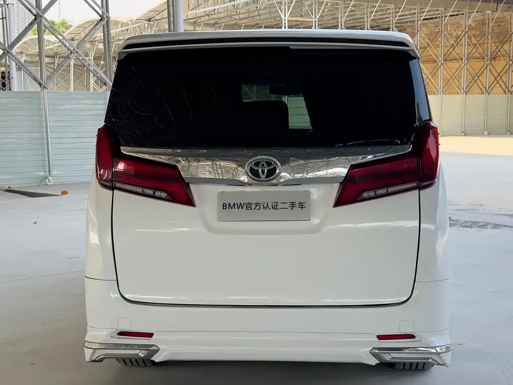 Toyota Alphard 2012 — фото 11