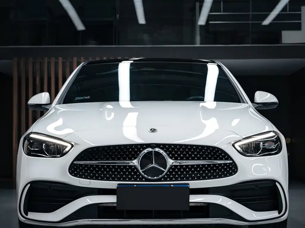 Mercedes-Benz C-Class 2024
