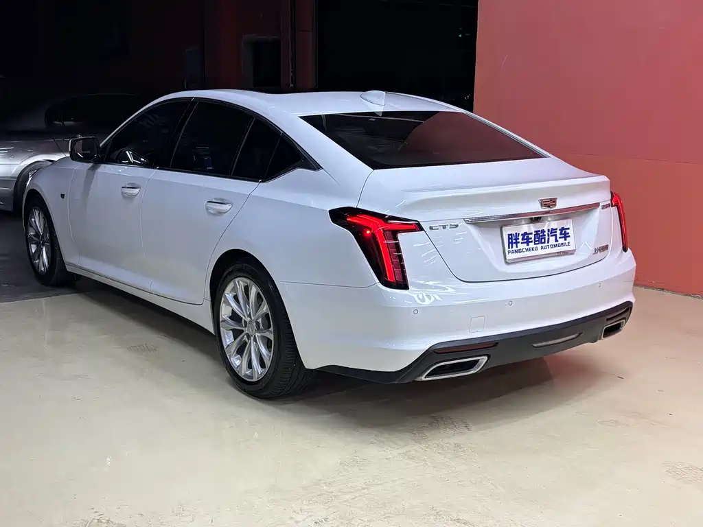Cadillac CT5 2022 — фото 15