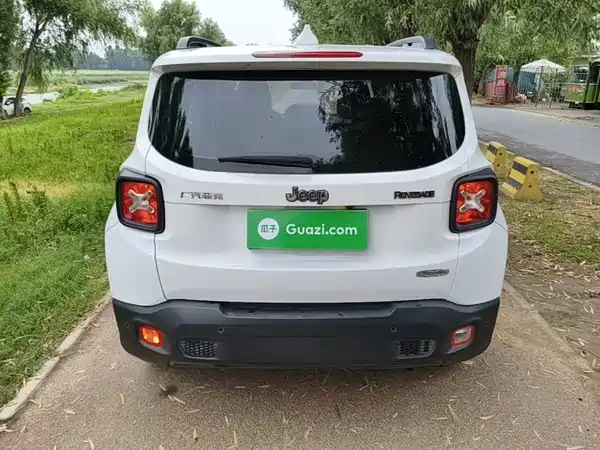 Jeep Freeman 2016