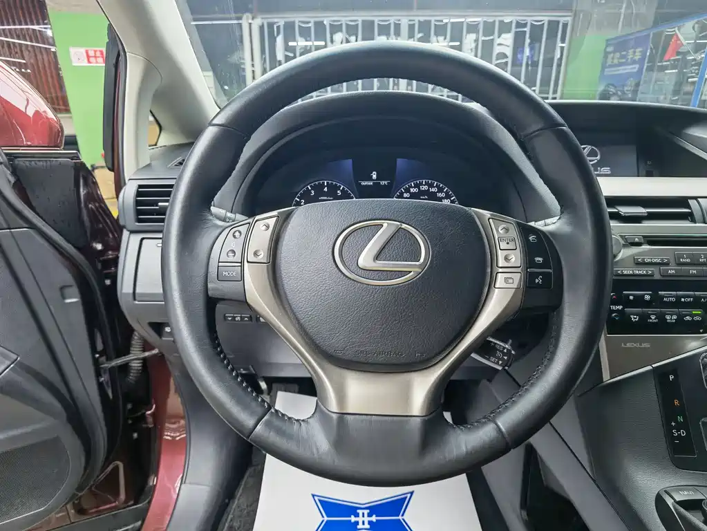 Lexus RX Classic 2014 — фото 10