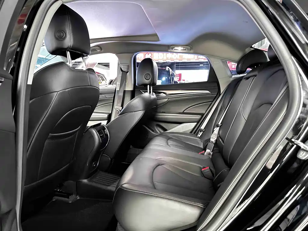 Buick LaCrosse 2022 — фото 10