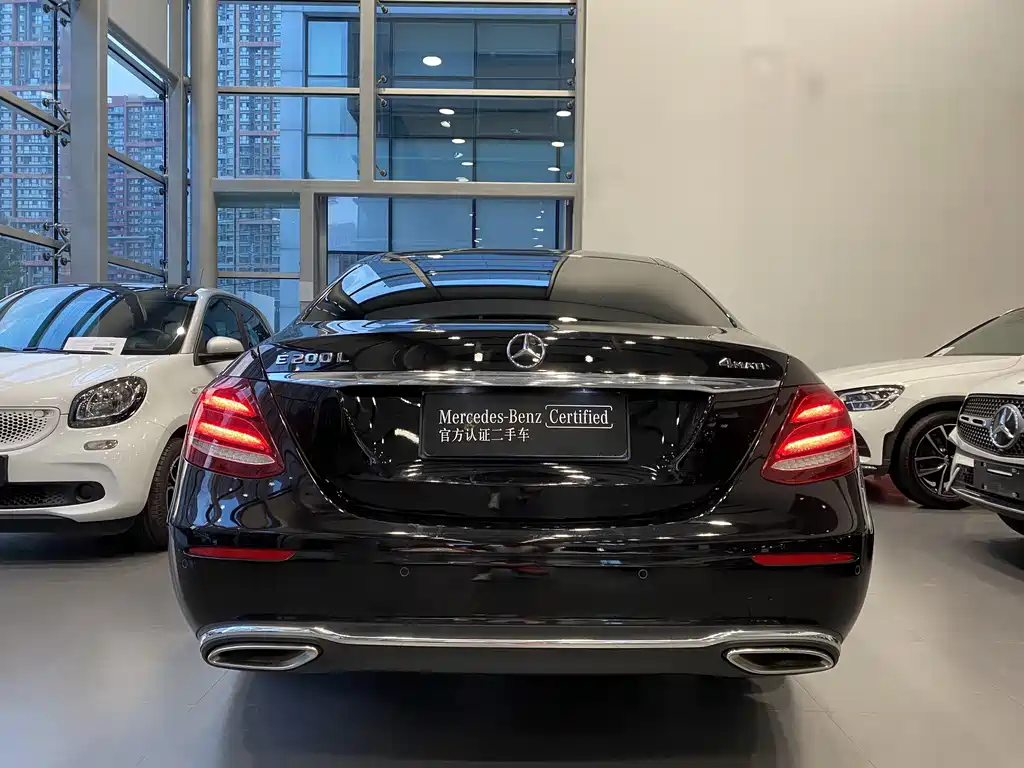 Mercedes-Benz E-Class 2018 — фото 14