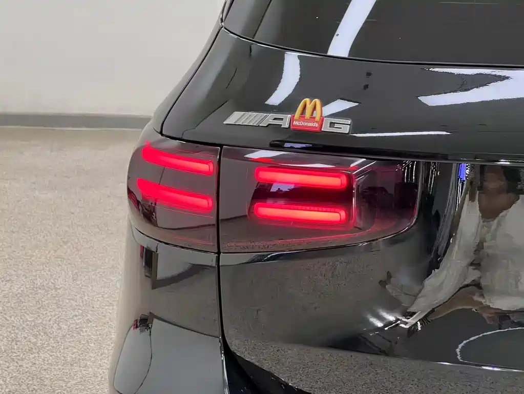 Mercedes-Benz GLB AMG 2024 — фото 11