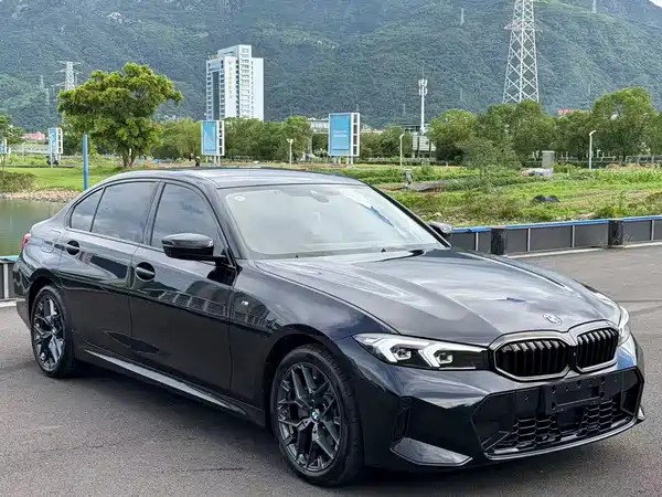 BMW 3 Series 2025