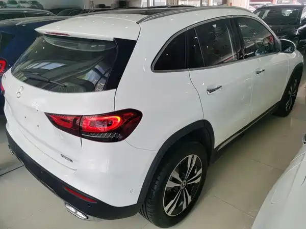 Mercedes-Benz GLA 2023