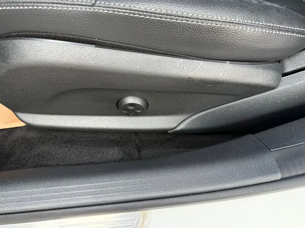 Mercedes-Benz C-Class 2020 — фото 20