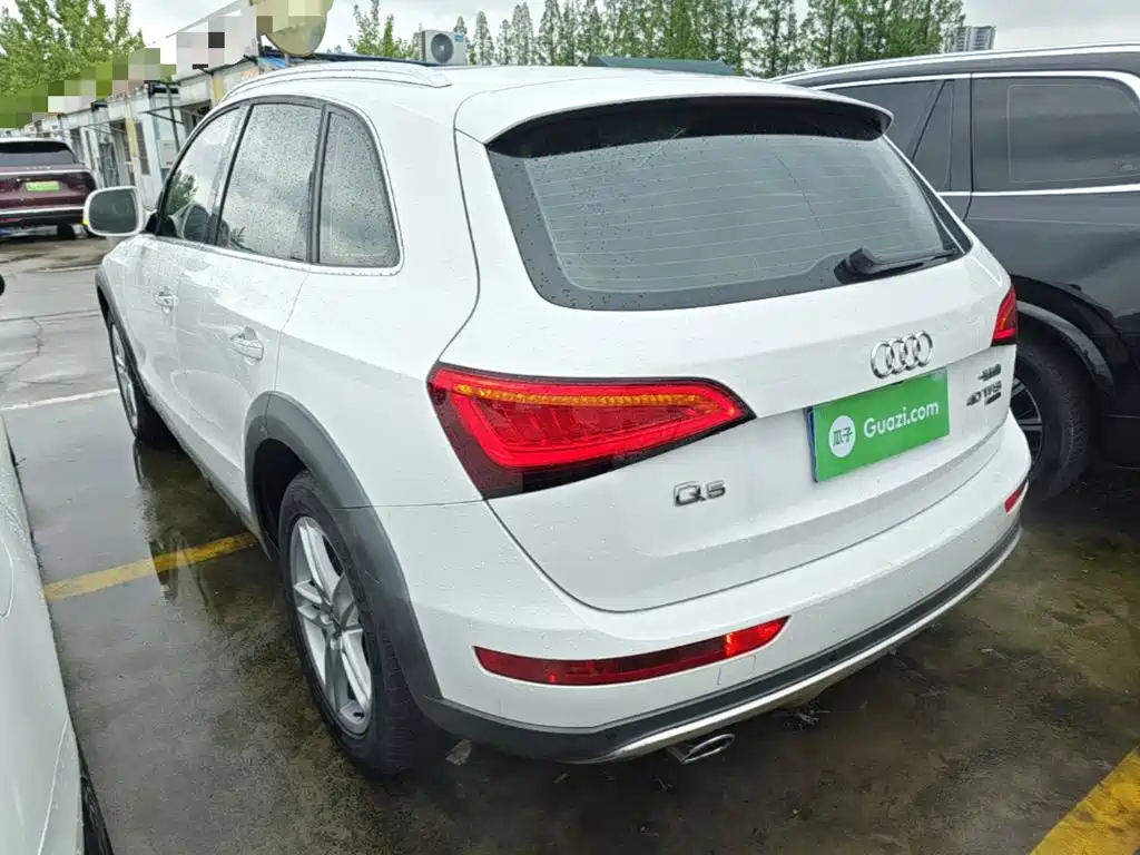 Audi Q5 2017 — фото 23