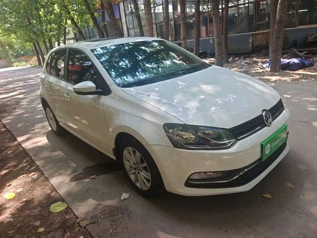 Volkswagen Polo 2015 — фото 22