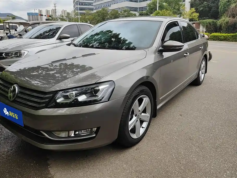 Volkswagen Passat 2014 — фото 1