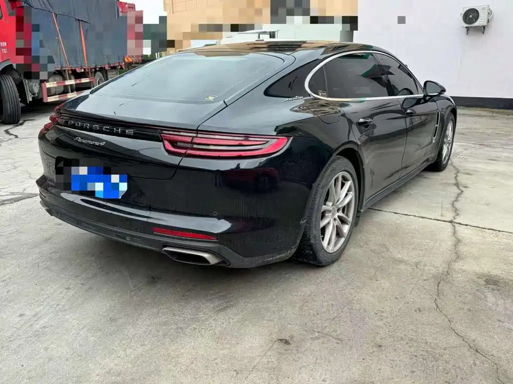 Porsche Panamera 2020