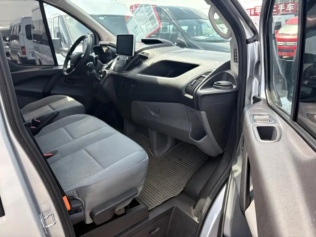 Ford Transit 2022 — фото 10