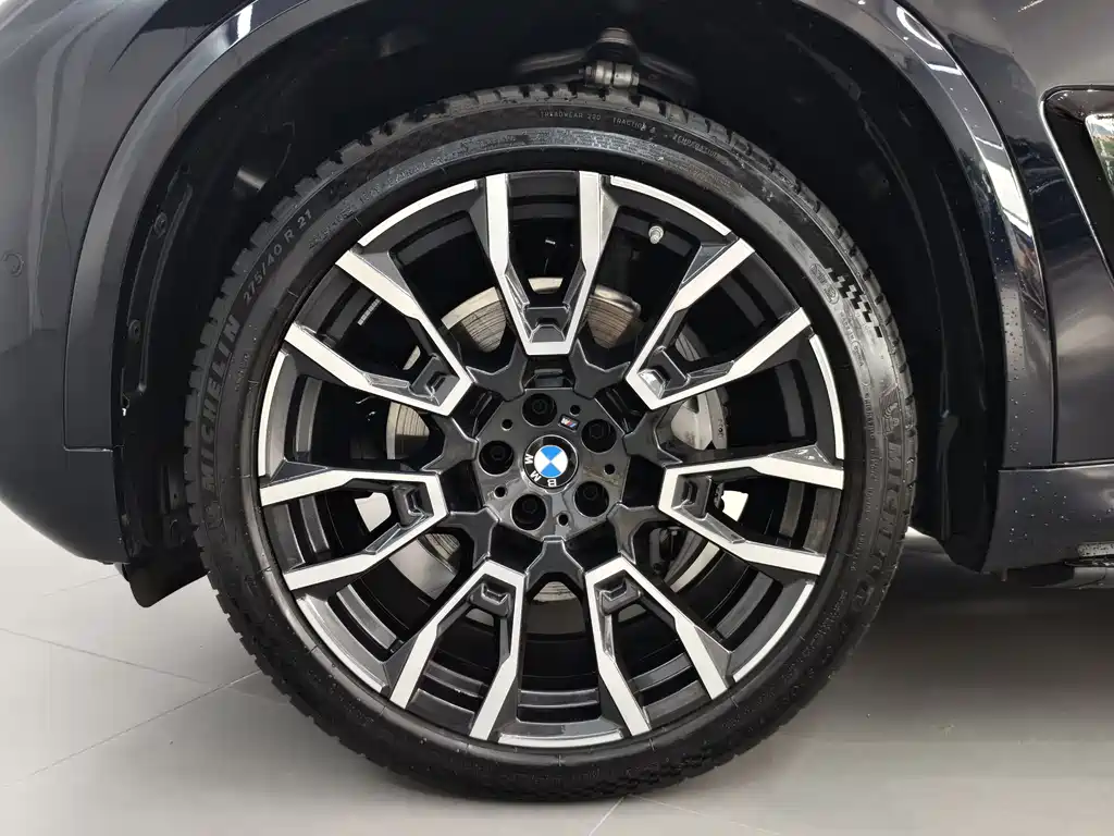 BMW X5 2025 — фото 16