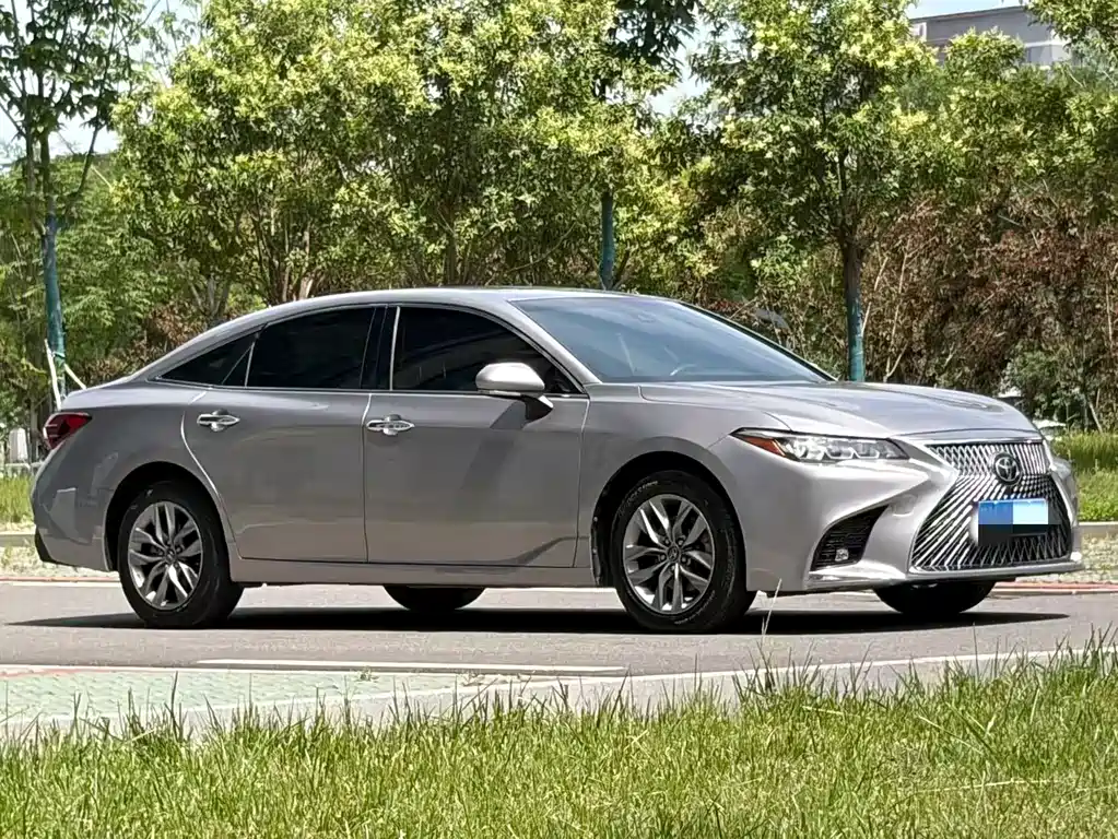 Toyota Avalon 2021 — фото 3