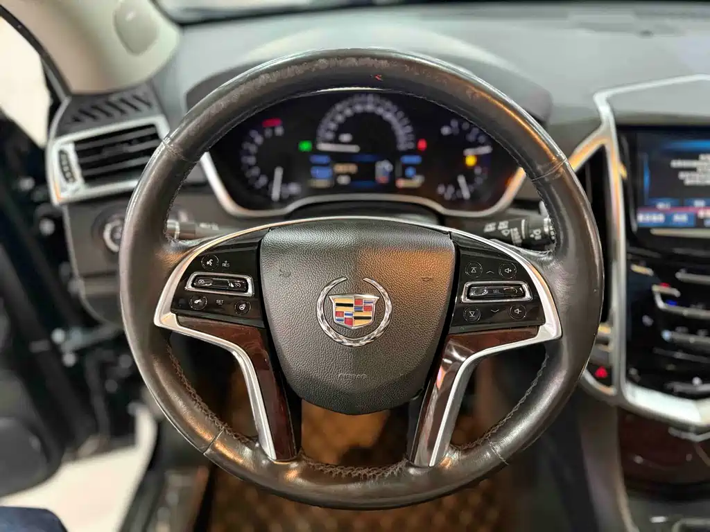 Cadillac SRX 2016 — фото 6