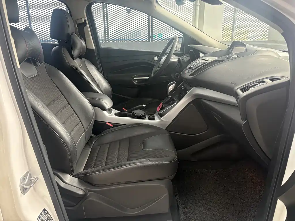 Ford Kuga 2015 — фото 5