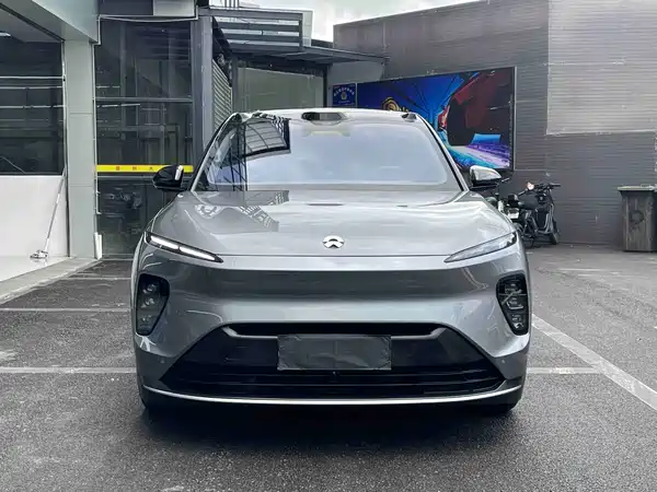 NIO ES8 2024