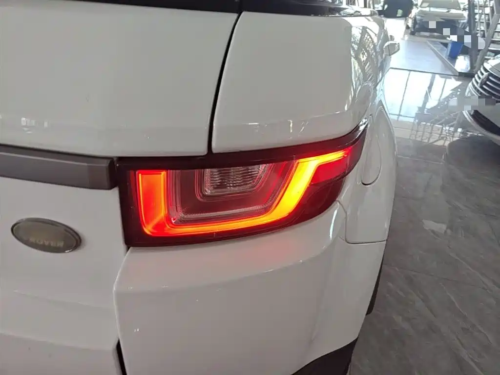 Land Rover Evoque 2017 — фото 8