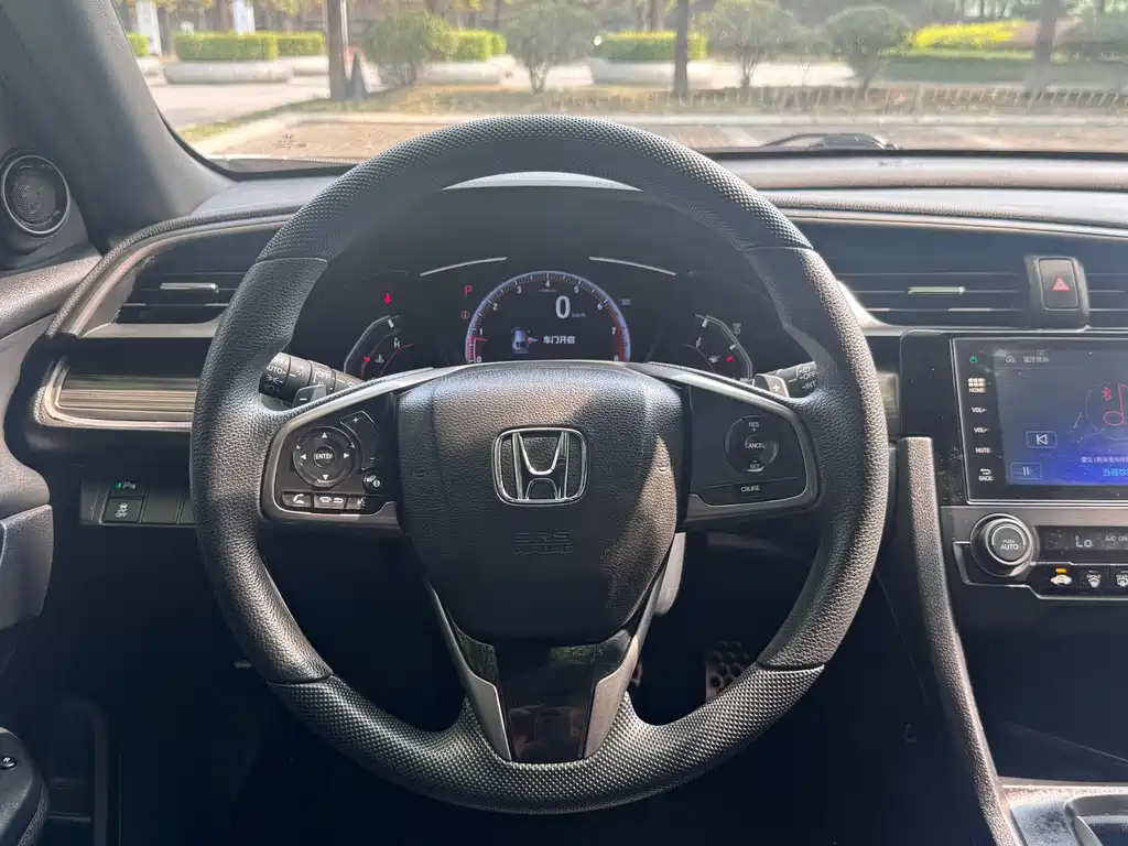 Honda Civic 2021 — фото 13