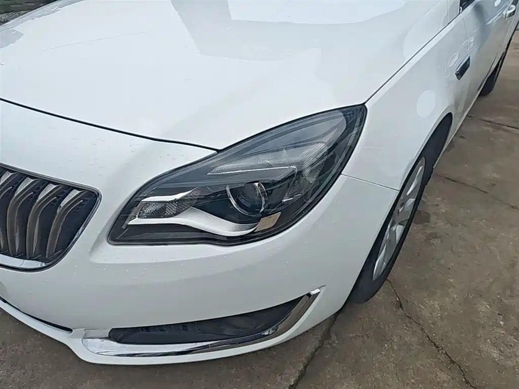 Buick Regal 2015 — фото 24