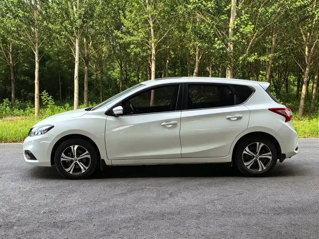 Nissan Tiida 2018