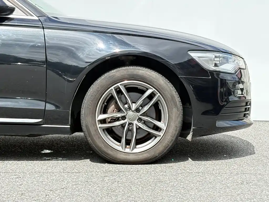 Audi A6L 2014 — фото 22