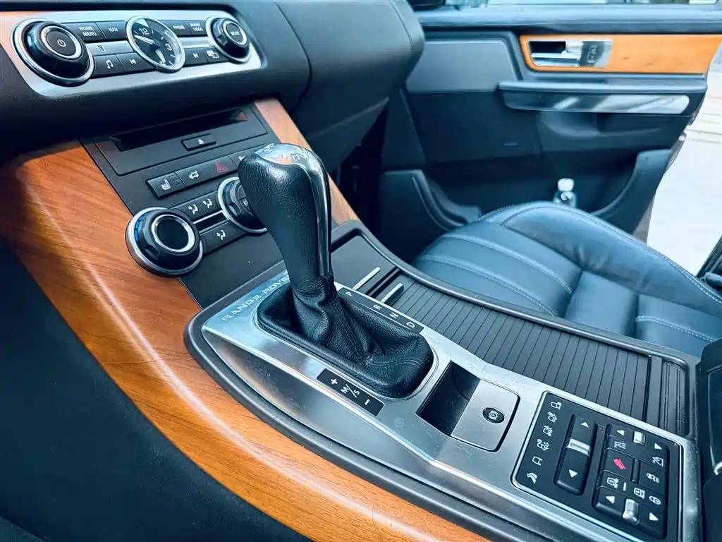 Land Rover Sport 2013 — фото 10