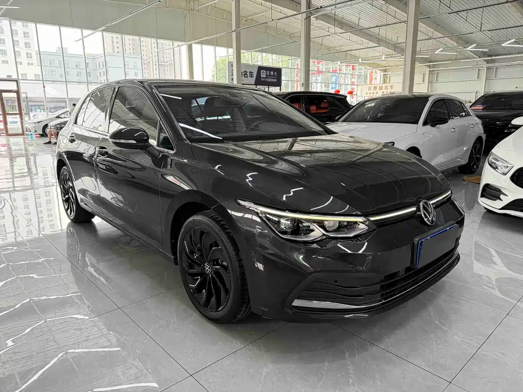 Volkswagen Golf 2022