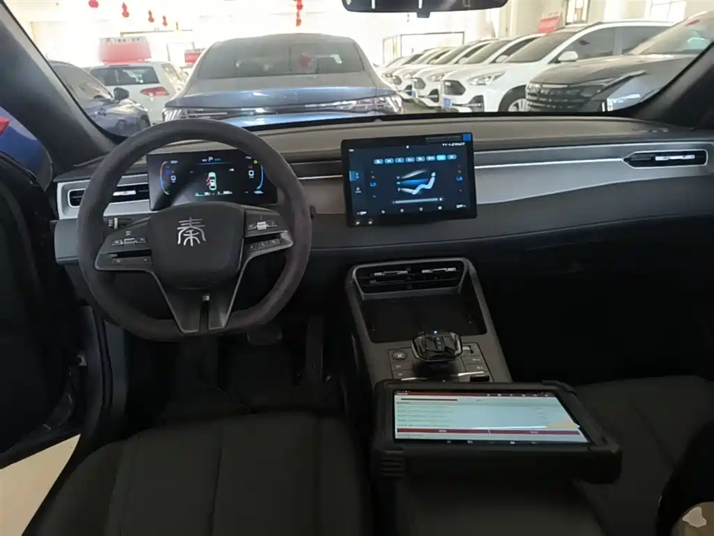 BYD Qin PLUS 2025 — фото 10