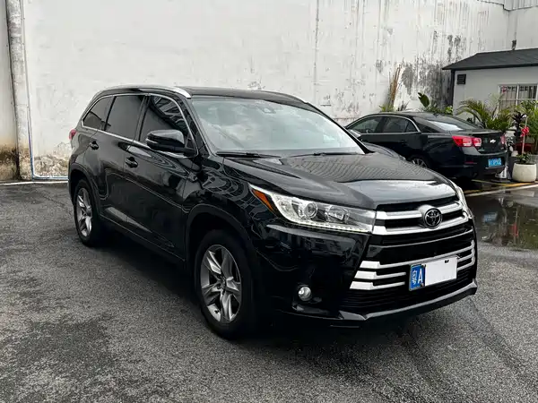 Toyota Highlander 2020